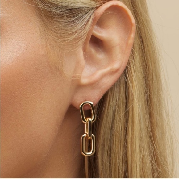 GOLD 18k Gold Plated Drop Chain Linked Earrings - Picture 1 of 4